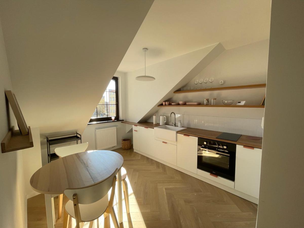 Apartament Ovoc 2.0 Chodzież Екстериор снимка
